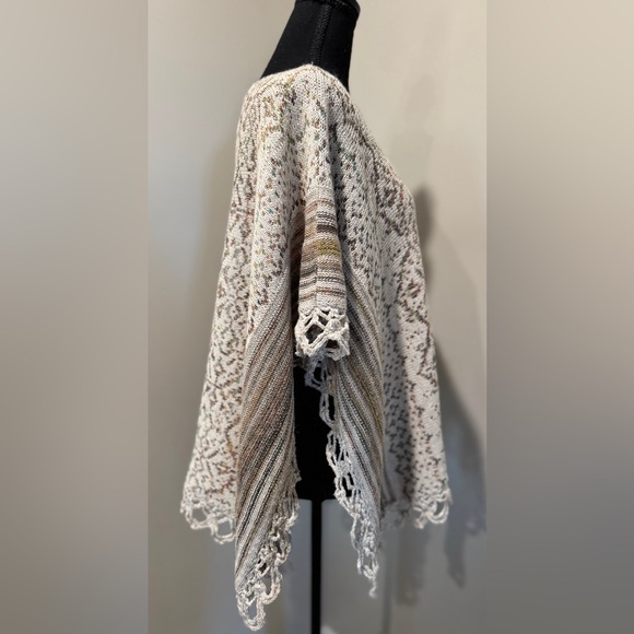 Free People Multicolor Knit Sweater Poncho Size Medium Coastal Cowgirl‎ Hippie - Picture 3 of 9